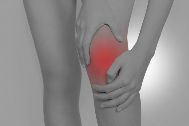 股関節や骨盤の不調が膝痛の原因になる事もあります